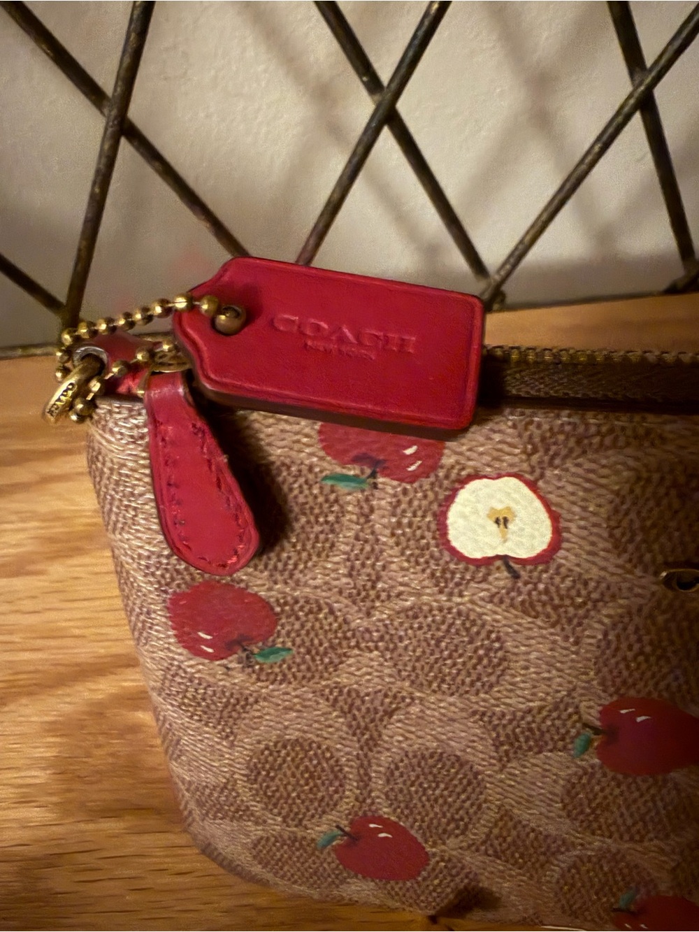 Coach “Apple Print” Zip Wristlet Euc - Picture 7 of 8